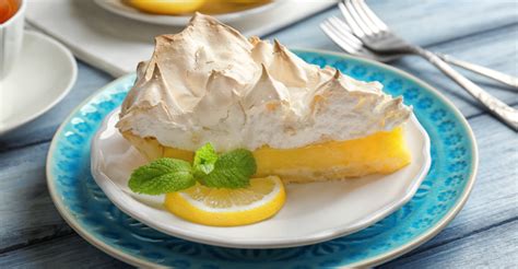 Lemon Drop Pie: A Refreshing Twist to Your Summer Barbecue